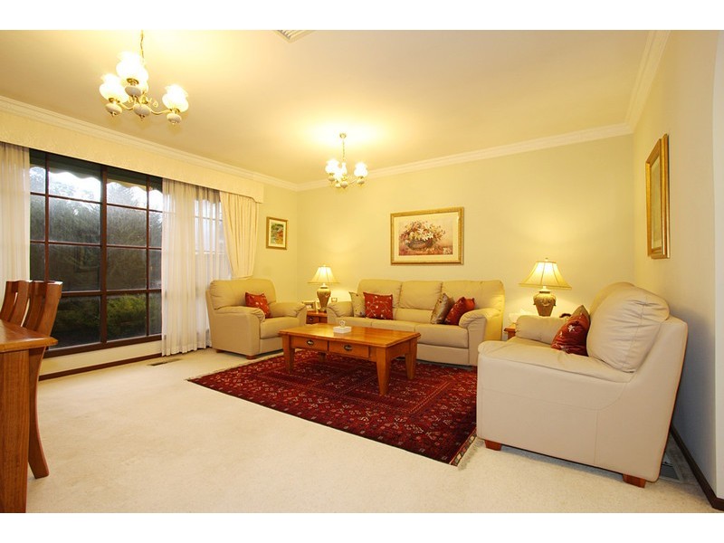 1/4 Melton Avenue, Carnegie VIC 3163