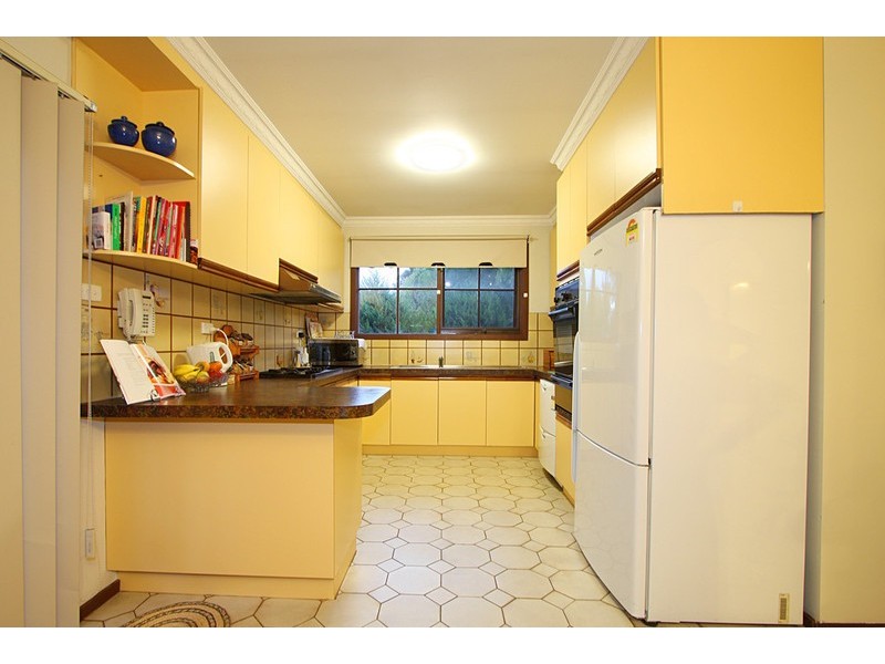 1/4 Melton Avenue, Carnegie VIC 3163