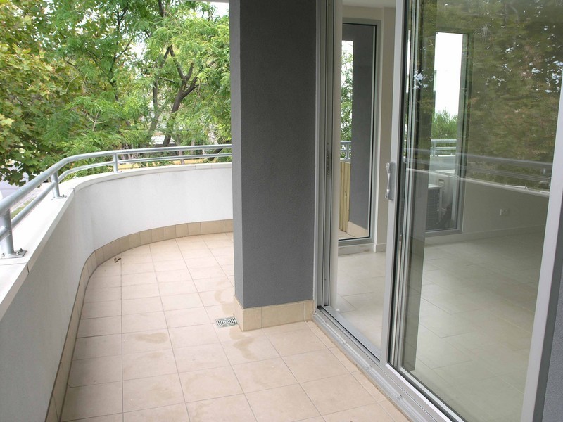 8/30-32 Docker Street, Elwood VIC 3184