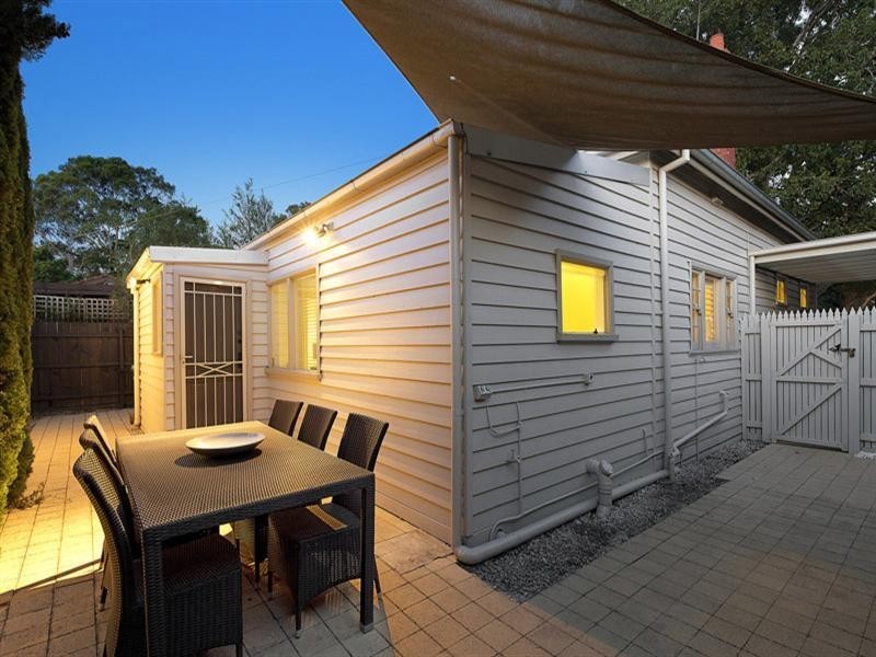 19 Cosy Gum Road, Carnegie VIC 3163