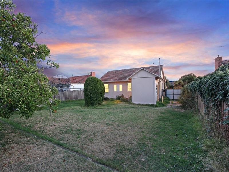 1051 North Road, Hughesdale VIC 3166