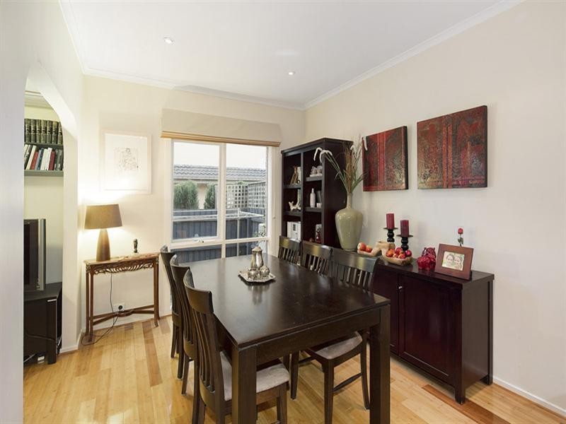 1/30 Mimosa Road, Carnegie VIC 3163