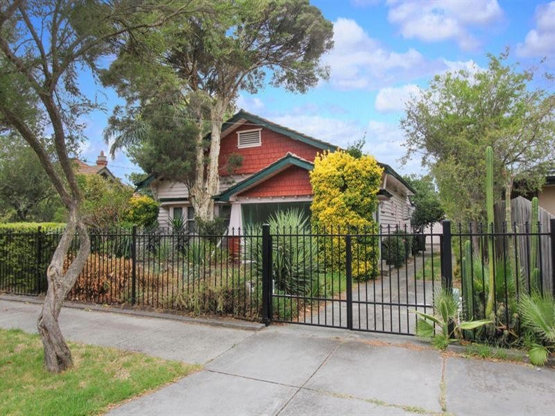 4 Bletchley Road, Hughesdale VIC 3166