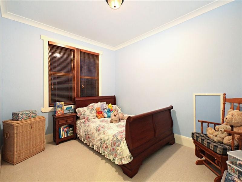 9 Wilbur Crescent, Hughesdale VIC 3166