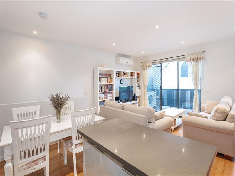 11/250 Neerim Road, Carnegie VIC 3163