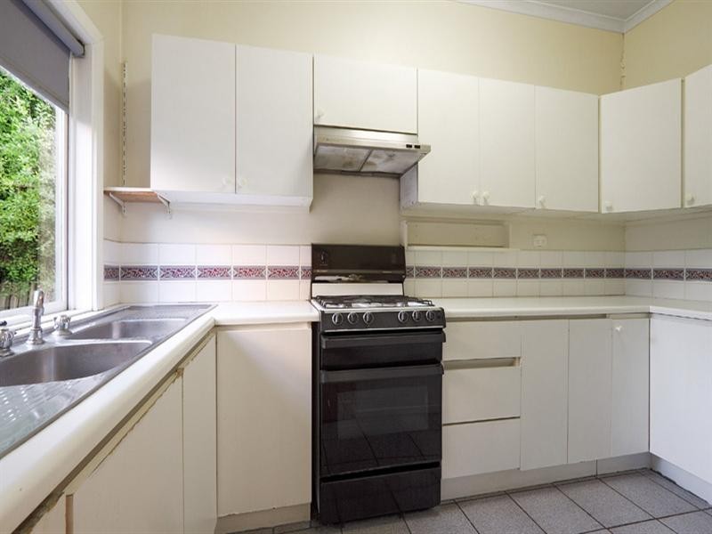 76 Oakleigh Road, Carnegie VIC 3163