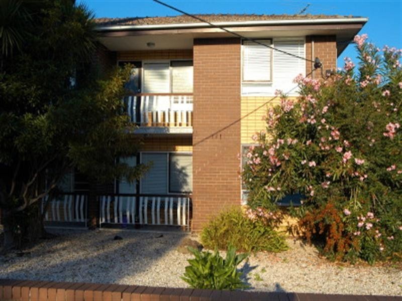2/12 Toward Street, Murrumbeena VIC 3163