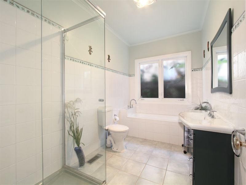 20 Cadby Avenue, Ormond VIC 3204