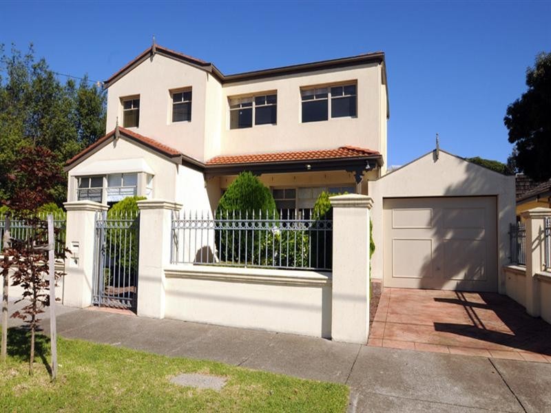 14 Barrington Street, Bentleigh East VIC 3165