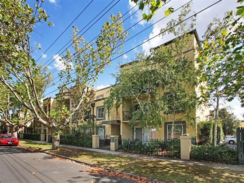 16/5 Warley Road, Malvern East VIC 3145