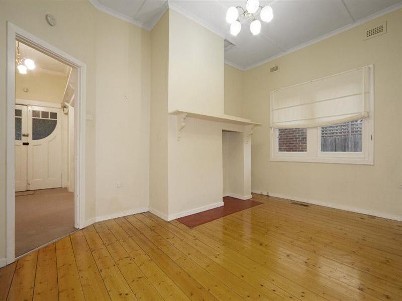 76 Oakleigh Road, Carnegie VIC 3163