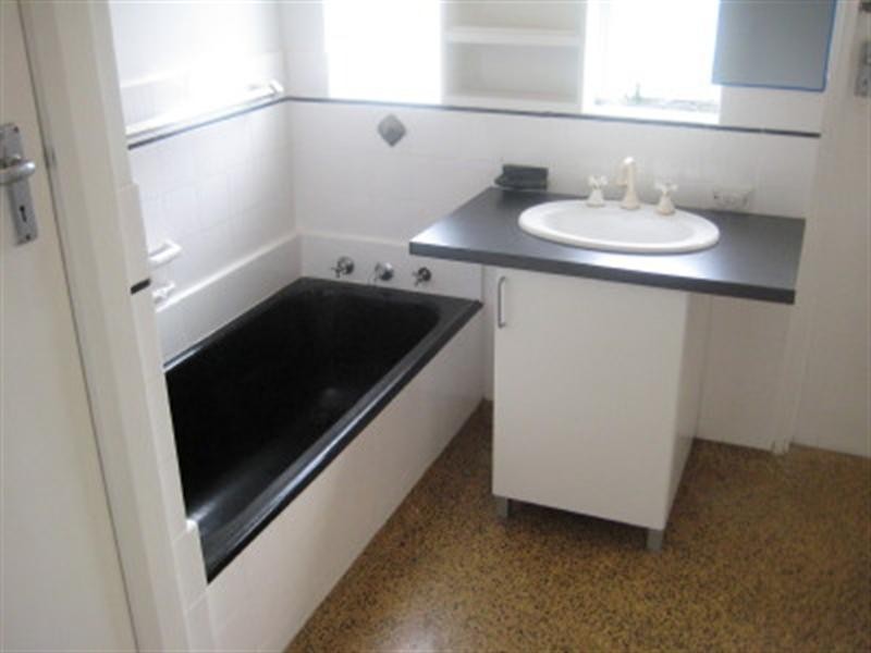 65 Kangaroo Road, Murrumbeena VIC 3163