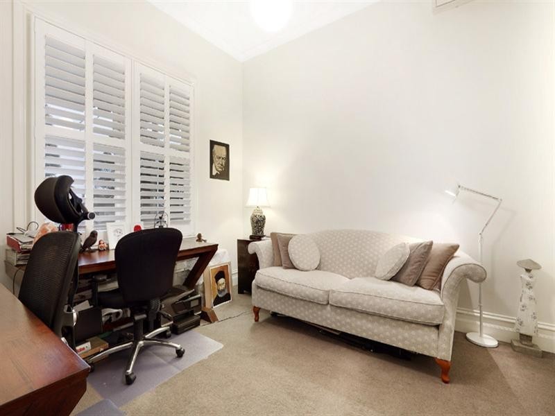 18 Mile End Road, Carnegie VIC 3163