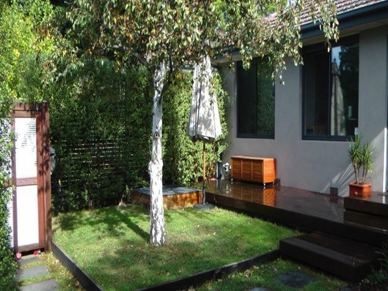 1A Cosy Gum Road, Carnegie VIC 3163