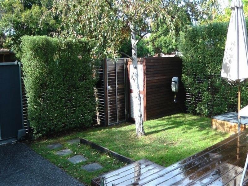 1A Cosy Gum Road, Carnegie VIC 3163