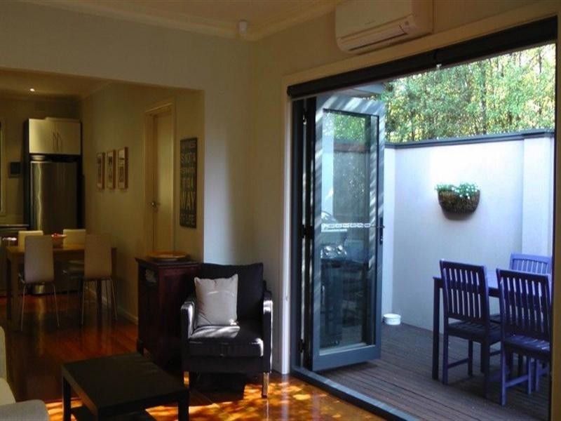 1A Cosy Gum Road, Carnegie VIC 3163