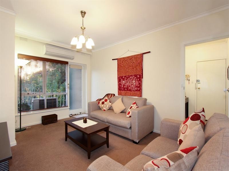 8/6 Rosstown Road, Carnegie VIC 3163