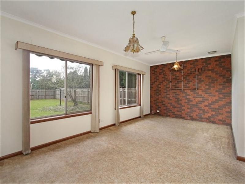 33 Lahona Avenue, Bentleigh East VIC 3165