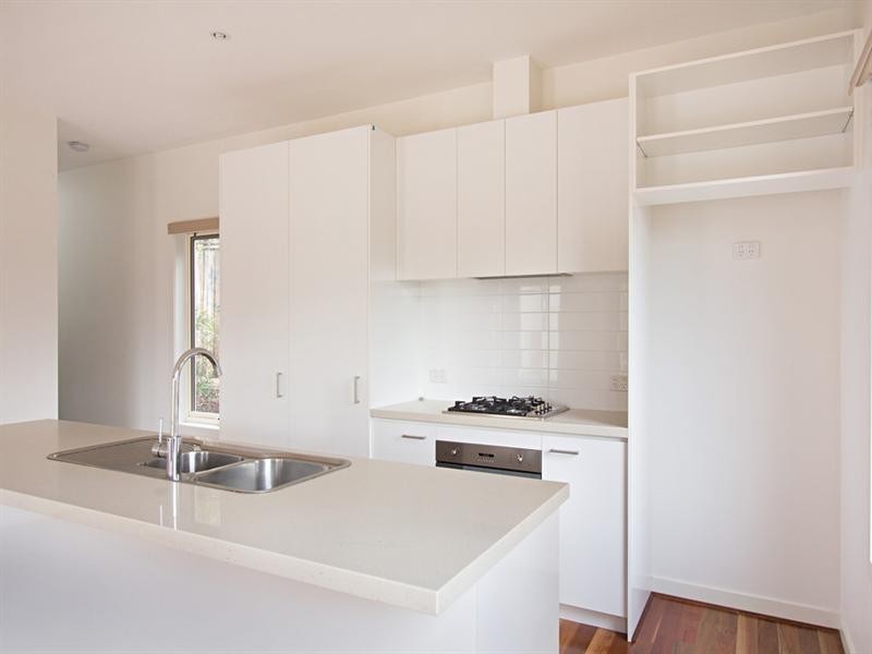 1/2 Jingella Avenue, Ashwood VIC 3147