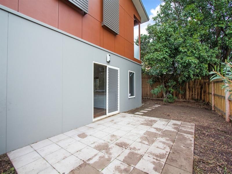 1/2 Jingella Avenue, Ashwood VIC 3147