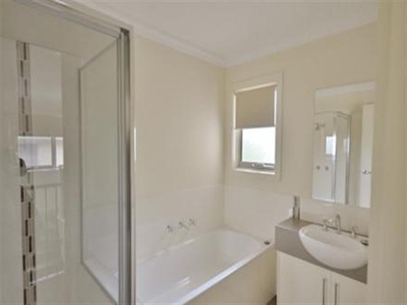 33 Panorama Drive, Forest Hill VIC 3131