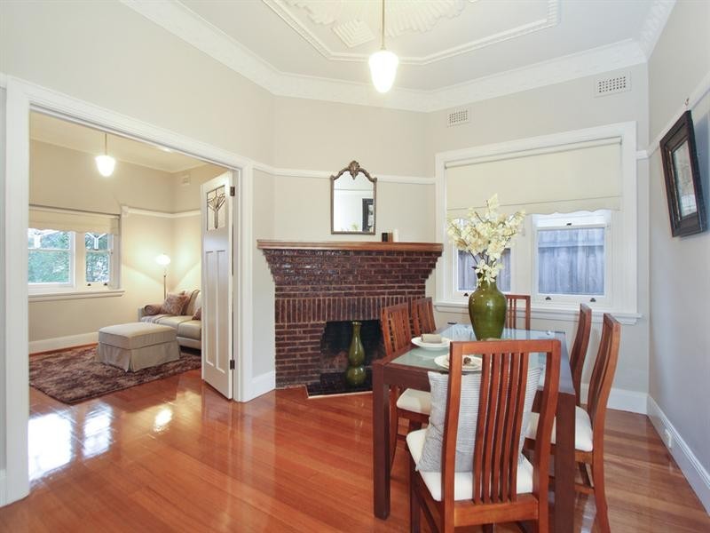 20 Calembeena Avenue, Hughesdale VIC 3166