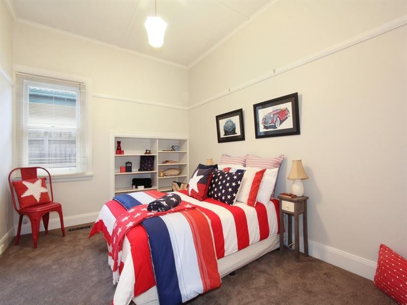 20 Calembeena Avenue, Hughesdale VIC 3166