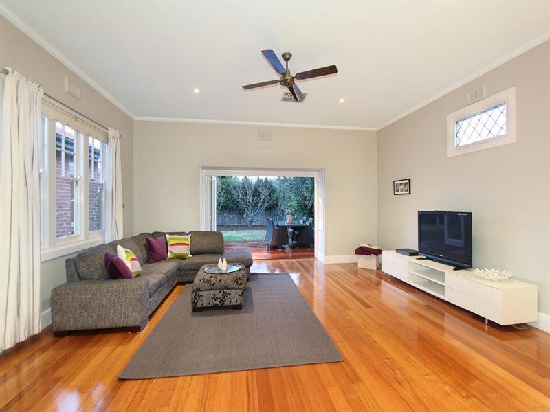 40 Dallas Avenue, Hughesdale VIC 3166