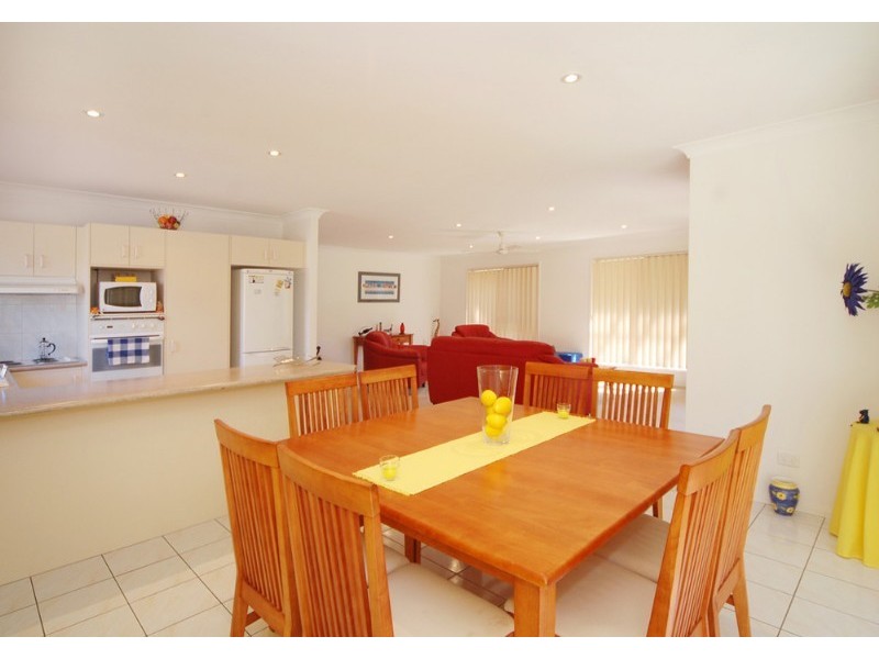 15 Baumea Court, Elanora QLD 4221