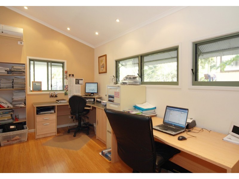 30 Domain Road, Currumbin QLD 4223