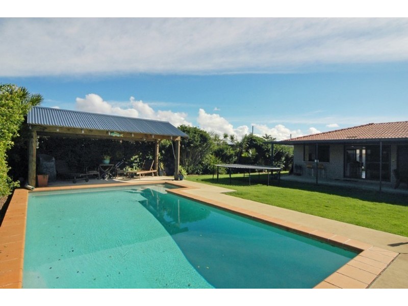 58 Twelfth Avenue, Palm Beach QLD 4221