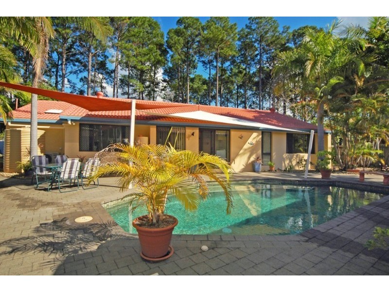 36 Pinon Close, Elanora QLD 4221