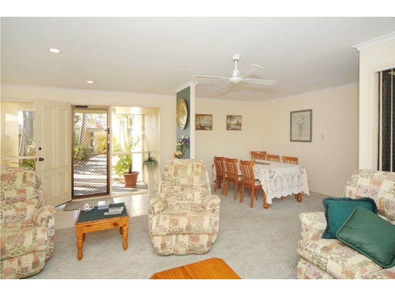 36 Pinon Close, Elanora QLD 4221