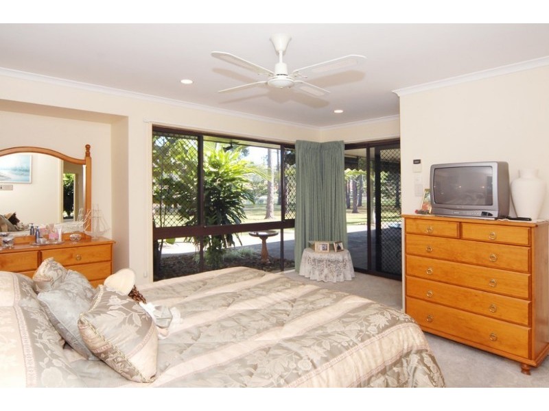 36 Pinon Close, Elanora QLD 4221