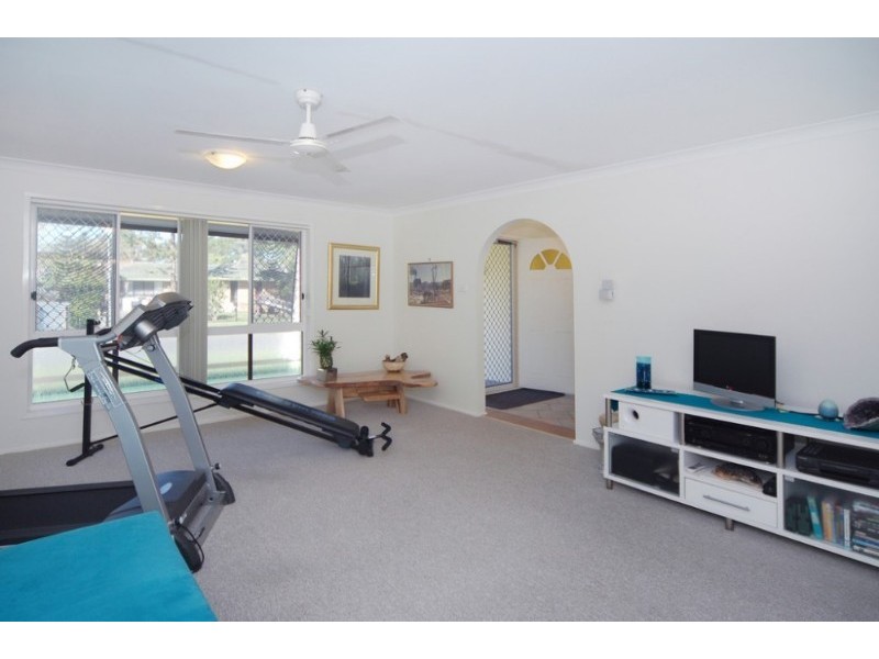 19 Pinon Close, Elanora QLD 4221