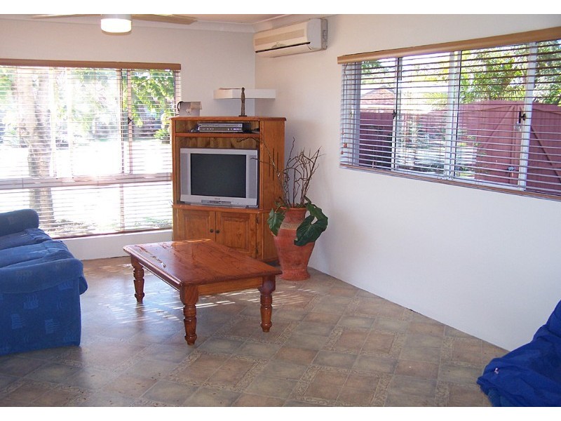 31 Avocado Street, Elanora QLD 4221