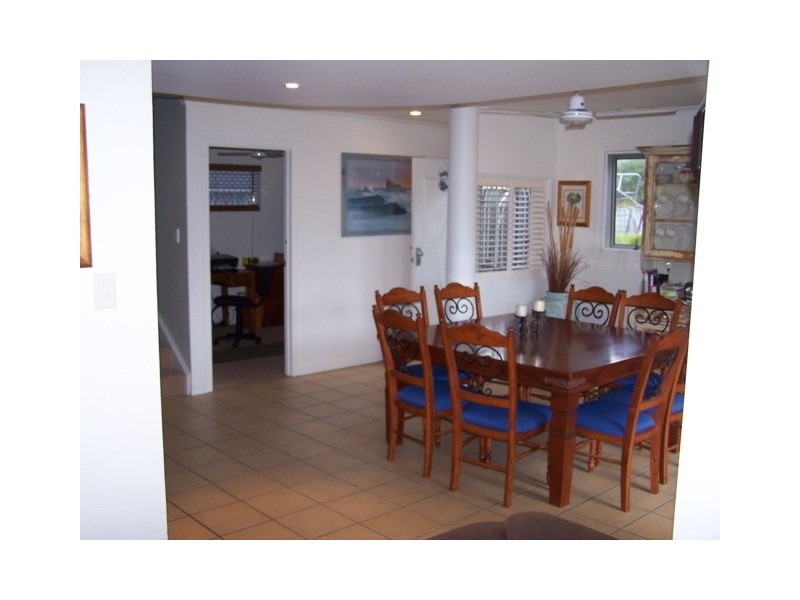 32 Fourteenth Avenue, Palm Beach QLD 4221