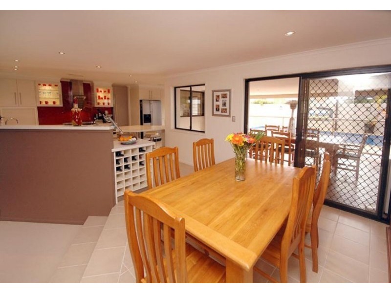 31 Jarrahdale Drive, Elanora QLD 4221