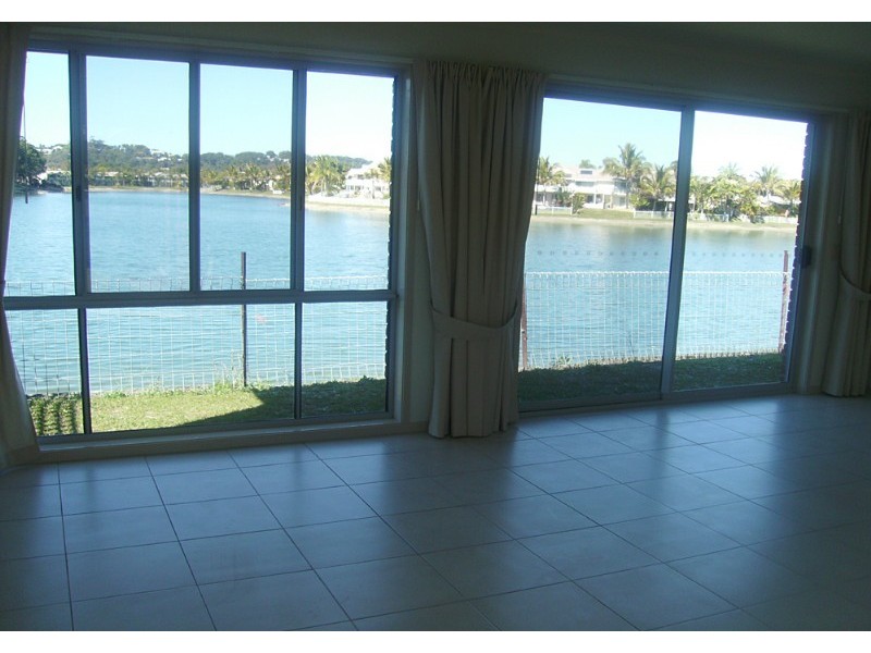 43 waterdown Drive, Elanora QLD 4221