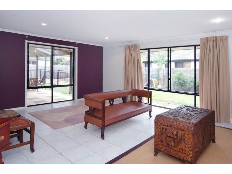 3 Pultenea Court, Elanora QLD 4221