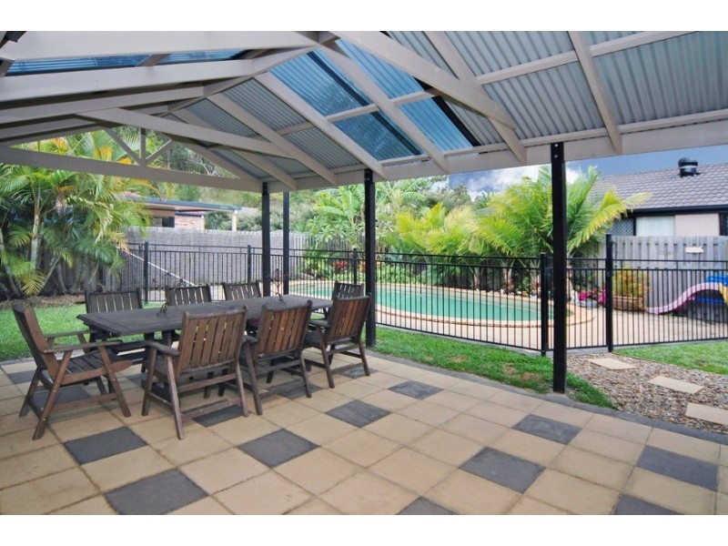 3 Pultenea Court, Elanora QLD 4221