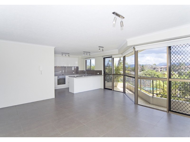 4/1495 Gold Coast Highway, Palm Beach QLD 4221