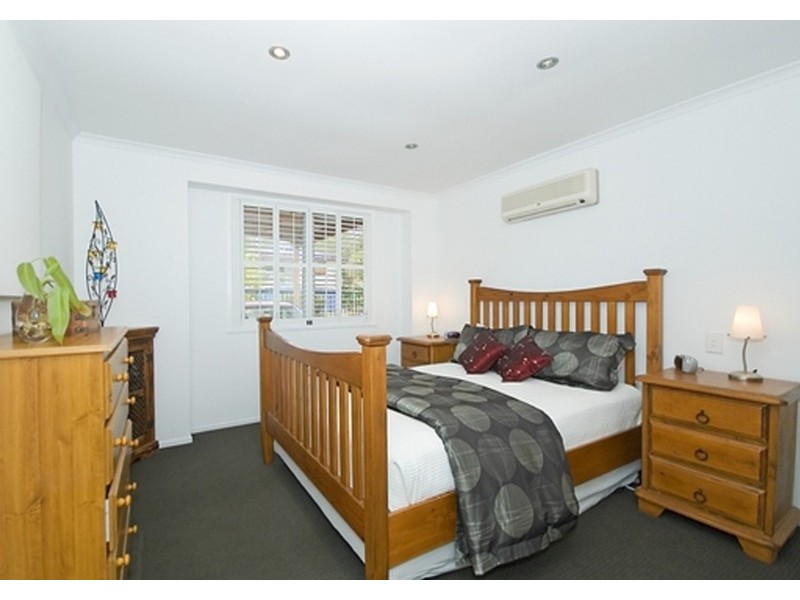1 Brier Crescent, Varsity Lakes QLD 4227