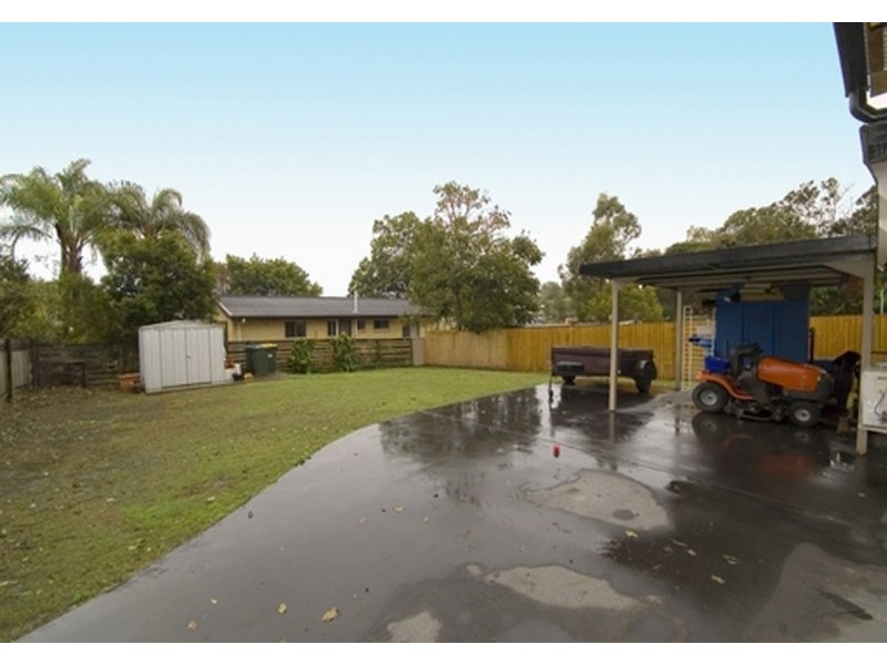 1 Brier Crescent, Varsity Lakes QLD 4227