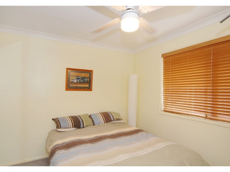 8 Ottelia Drive, Elanora QLD 4221