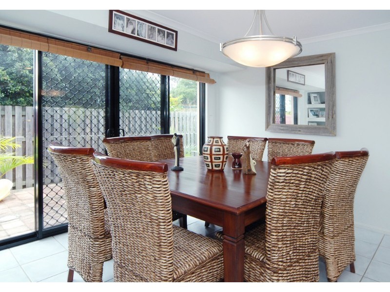 3 Pultenea Court, Elanora QLD 4221