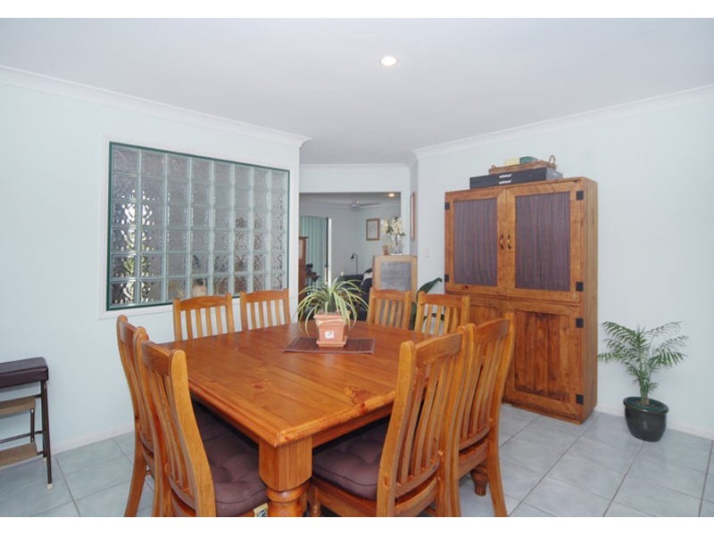 35 Northlakes Drive, Elanora QLD 4221