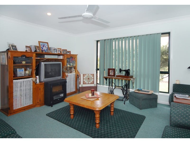 35 Northlakes Drive, Elanora QLD 4221