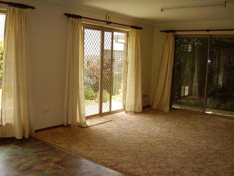 1 Ostend Crescent, Hayborough SA 5211