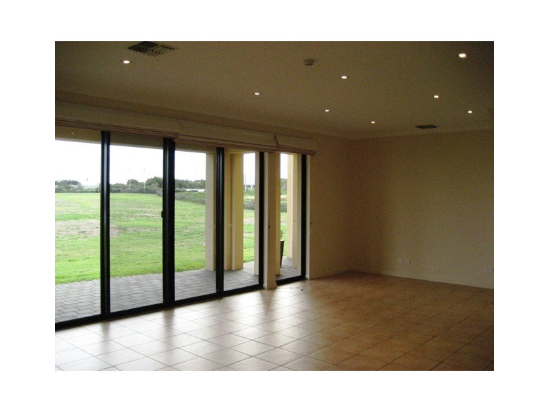 3 Vesta Drive, Hindmarsh Island SA 5214
